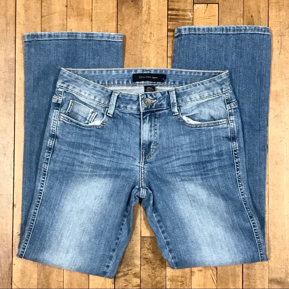 💕Host Pick 💕Calvin Klein Bootcut MidRise Jeans 6